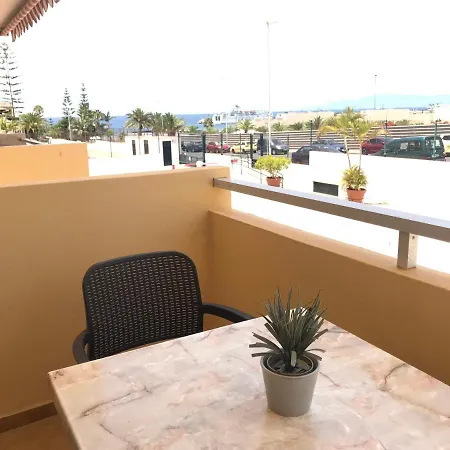 شقة Cristianos 1 *